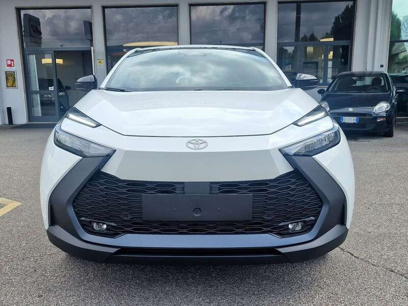 Nuova Toyota C-HR Active 140 CV (102 kW) 2025 Bianco SUV