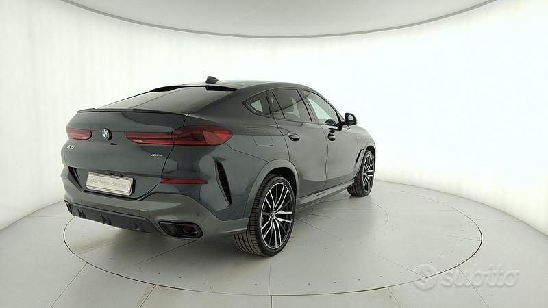 Usado BMW X6 M Sport 286 HP (210 kW) 2021 Cinzento SUV