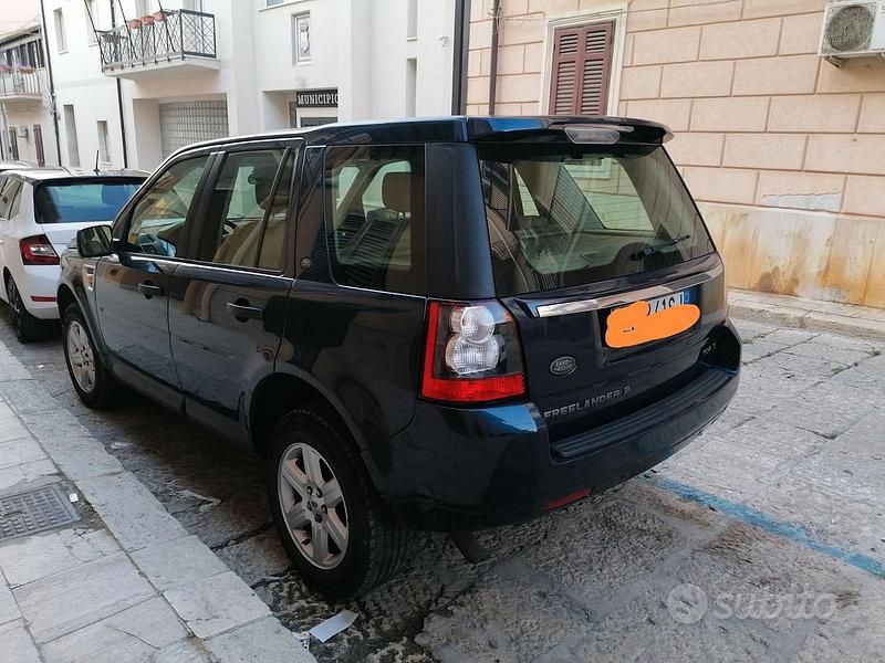 Usata Land Rover Freelander 2 190 CV (139 kW) 2013 Blu SUV