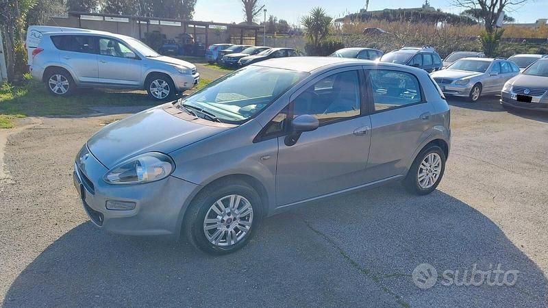 Usata Fiat Punto 77 CV (56 kW) 2012 Grigio Berlina