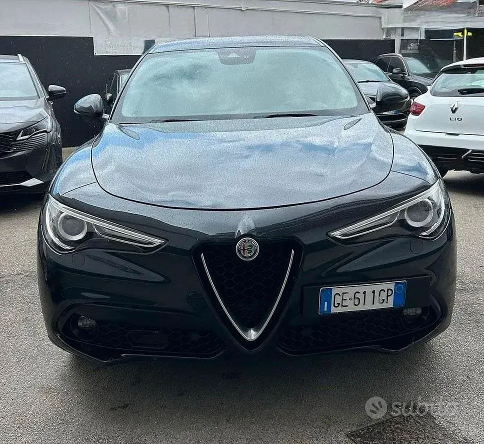 Usata Alfa Romeo Stelvio 180 CV (132 kW) 2017 Nero SUV