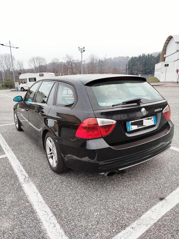 Usata BMW 320 2008 Nero Station wagon