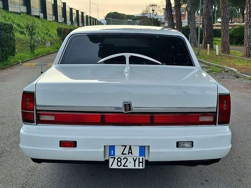 Usata Lincoln Continental 212 CV (155 kW) 1991 Bianco Berlina