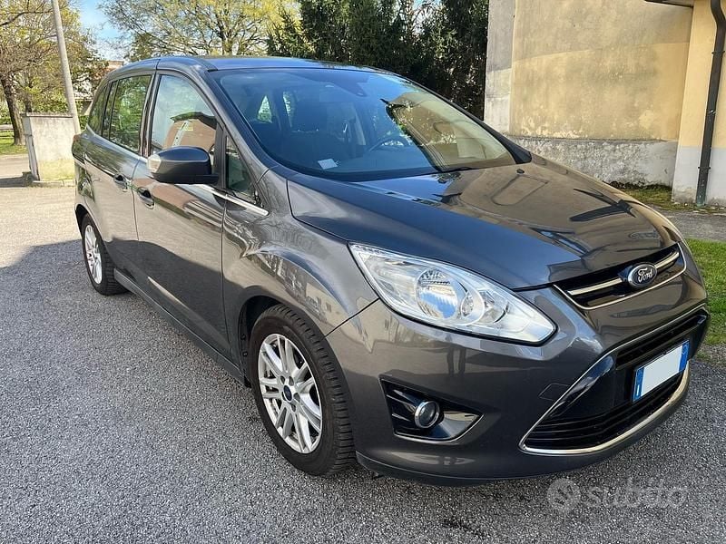 Usata Ford Grand C-Max 116 CV (85 kW) 2015 Grigio Monovolume