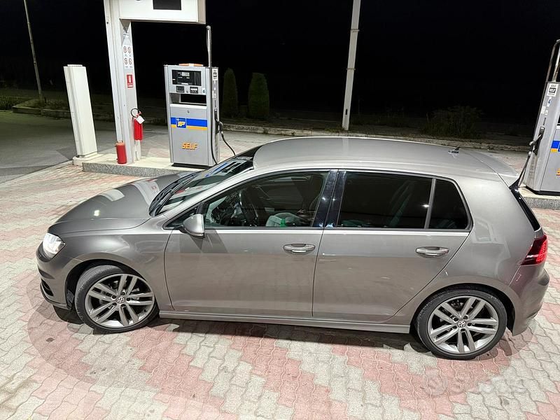 Usata VW Golf VII 110 CV (80 kW) 2017 Berlina