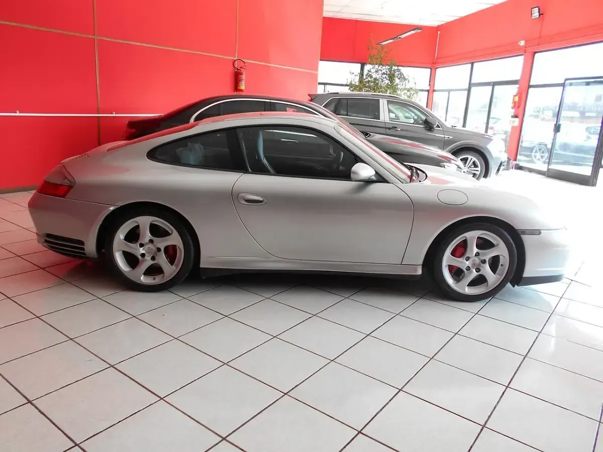 Usata Porsche 911 Carrera 4S 320 CV (235 kW) 2004 Grigio Coupé