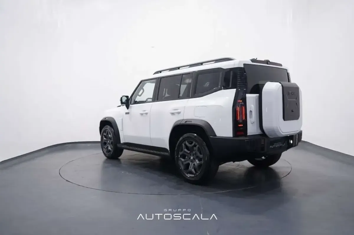 Nuova ICH-X K3 238 CV (175 kW) 2026 Pearl white SUV