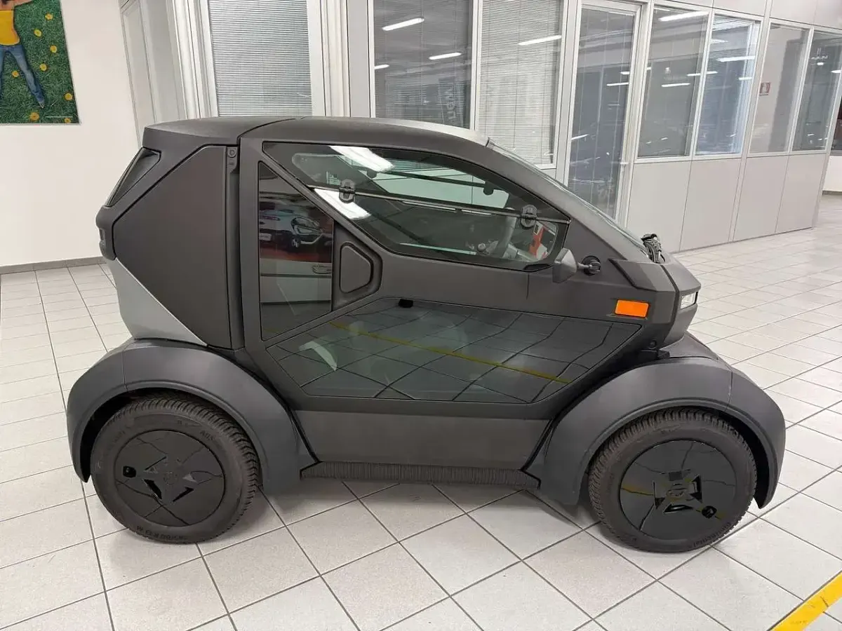 Nuova Mobilize Duo 2025 Nero Utilitaria
