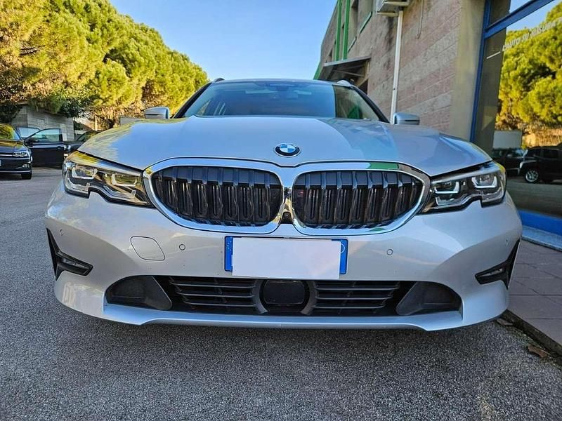 Usata BMW 320 190 CV (139 kW) 2019 Argento Station wagon