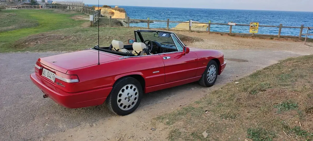 Usata Alfa Romeo Spider 122 CV (89 kW) 1991 Rosso Cabrio