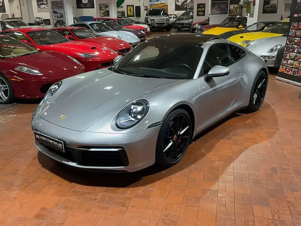Usata Porsche 911 Carrera 4S 450 CV (330 kW) 2019 Argento Coupé