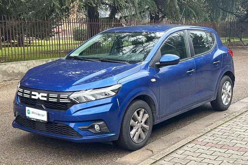 Usata Dacia Sandero Expression 101 CV (74 kW) 2023 Blu Utilitaria
