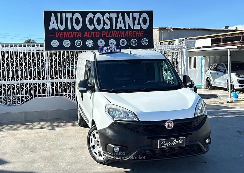 Bianco Usata 2017 Fiat Doblò Monovolume | 6999 € (Buon prezzo) - Immagine 1/4