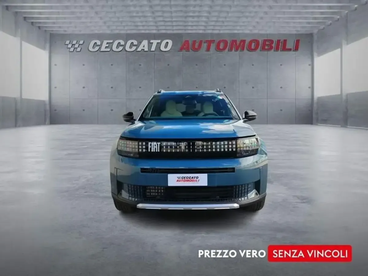 Nuova Fiat Grande Panda La Prima 100 CV (73 kW) 2026 Blu Utilitaria