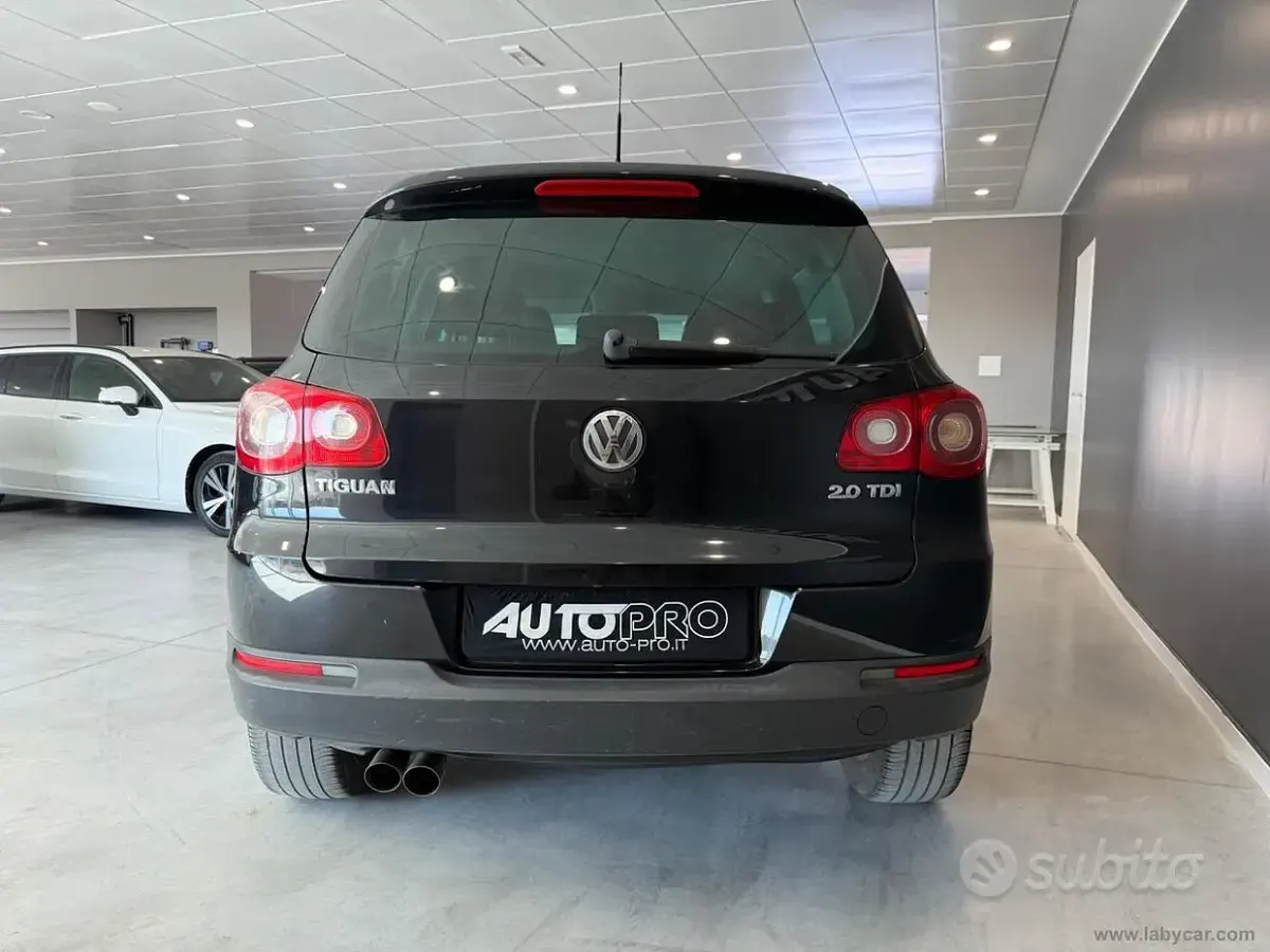 Usata VW Tiguan Sportline 140 CV (102 kW) 2008 Nero SUV
