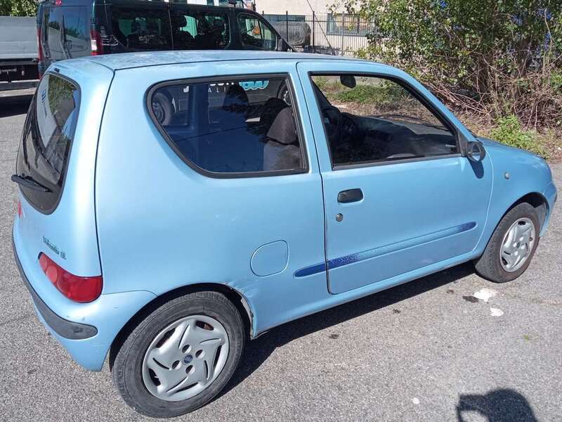 Usato 2001 Fiat Seicento 1.1 Benzin 54 CV (1.000 €)
