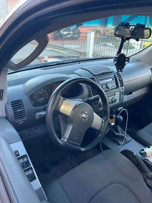 Usata Nissan Navara 171 CV (125 kW) 2006 Pick-up
