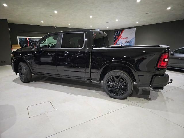 Usata Dodge Ram 424 CV (311 kW) 2024 Nero