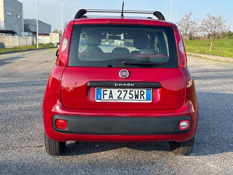 Usata Fiat Panda Easy 69 CV (50 kW) 2015 Rosso Utilitaria