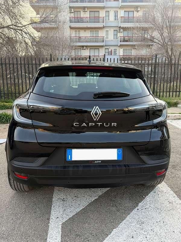 Usata Renault Captur Evolution 101 CV (74 kW) 2024 Nero SUV