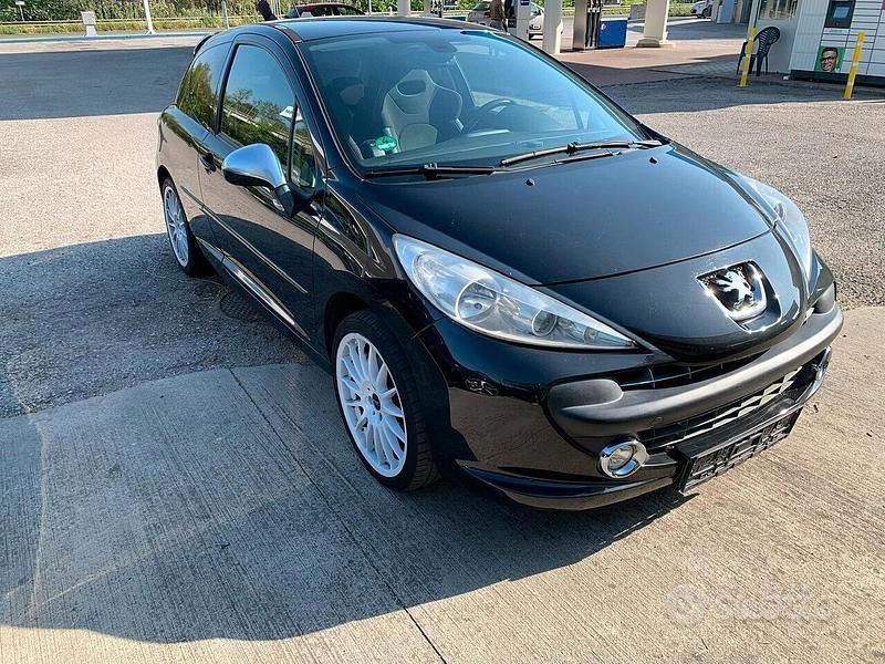 Nero Usata 2009 Peugeot 207 RC Tre volumi | 6200 € (Cara) - Immagine 1/4