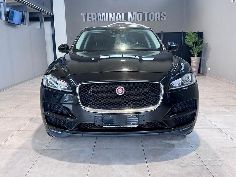 Usata Jaguar F-Pace Pure 180 CV (132 kW) 2018 Nero SUV