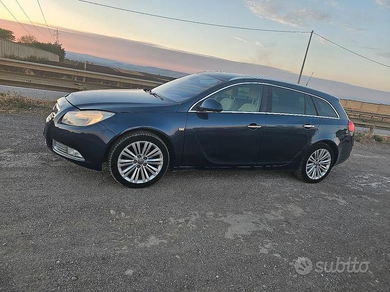 Usata Opel Insignia 194 CV (142 kW) 2012 Blu Berlina