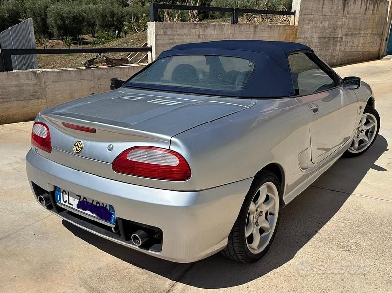 Usata MG TF 116 CV (85 kW) 2004 Grigio Cabrio