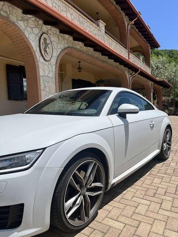 Usata 2017 Audi TT Ambiente Coupé | 25.000 € (Buon prezzo) - Immagine 1/4