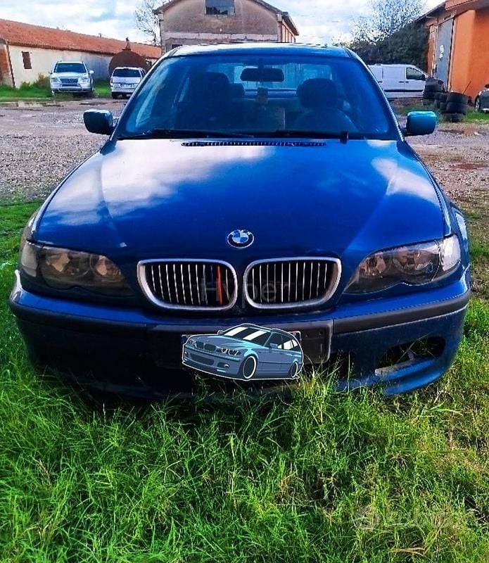 Usata BMW 320 Efficient Dynamics 150 CV (110 kW) 2001 Blu Berlina
