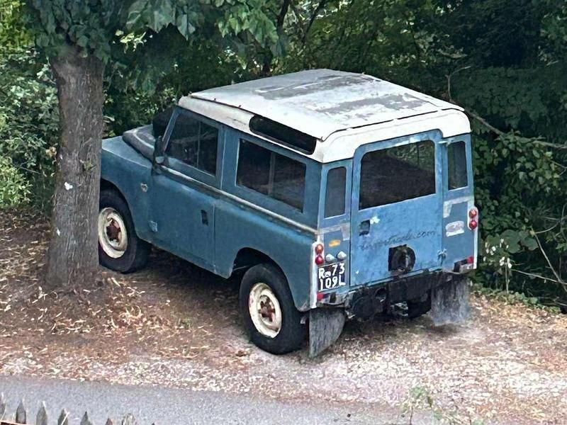 Usata Land Rover 88 69 CV (50 kW) 1981 Blu/azzurro SUV
