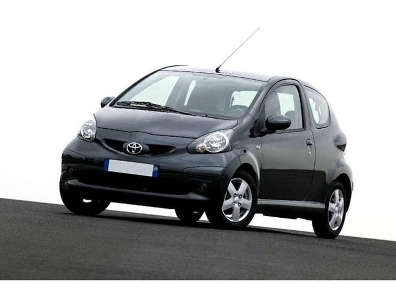 Grigio metallizzato Usata 2007 Toyota Aygo Sol Due volumi | 3500 € (Ottimo prezzo) - Immagine 1/1