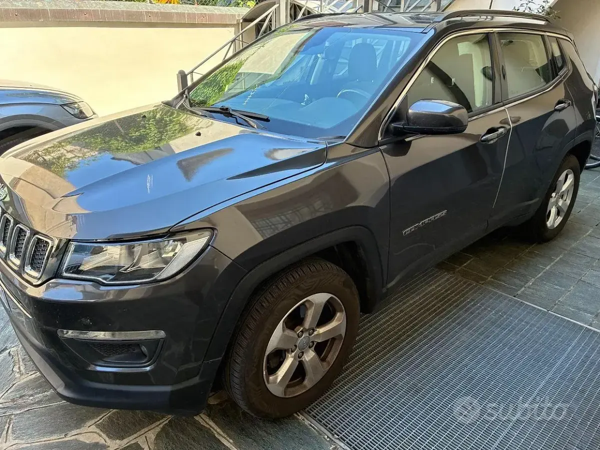 Usata Jeep Compass Longitude 140 CV (102 kW) 2018 Grigio SUV