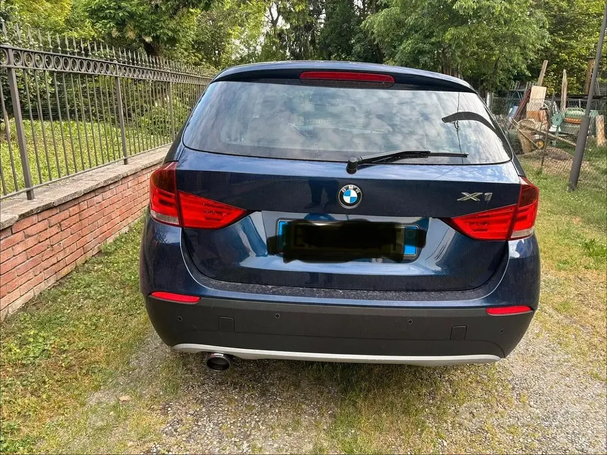 Usata BMW X1 143 CV (105 kW) 2011 Blu SUV