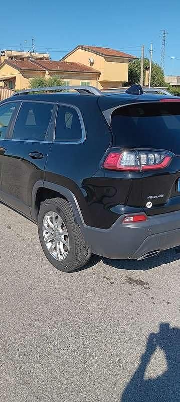 Usata Jeep Cherokee Longitude 194 CV (142 kW) 2019 Nero SUV