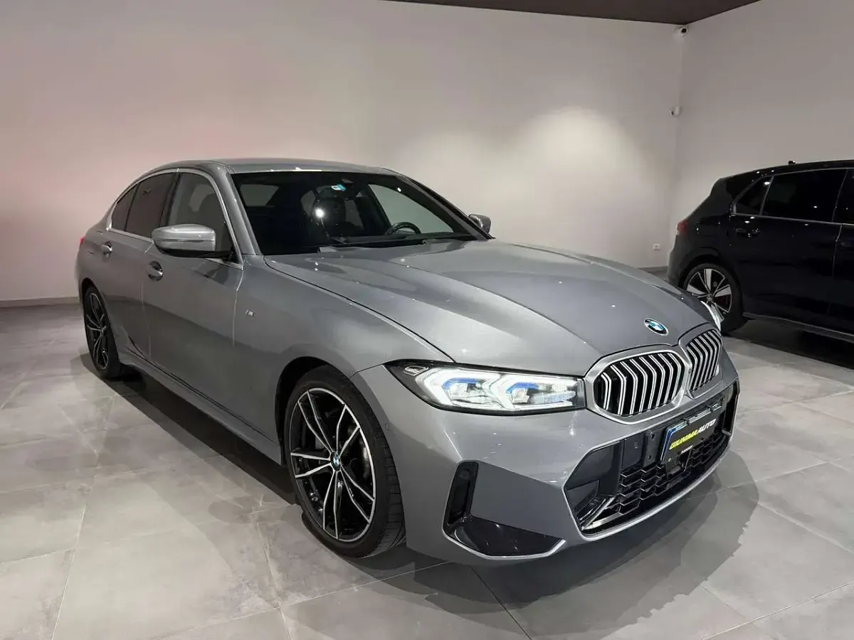 Usata BMW 330 M Sport 245 CV (180 kW) 2024 Argento Berlina