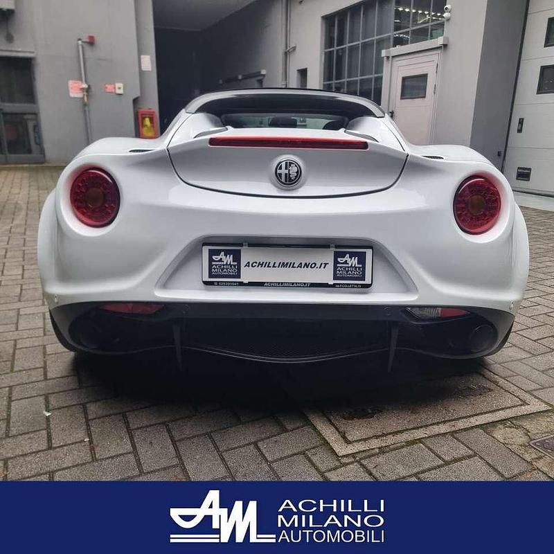 Usata Alfa Romeo 4C Spider 241 CV (177 kW) 2015 Bianco Cabrio
