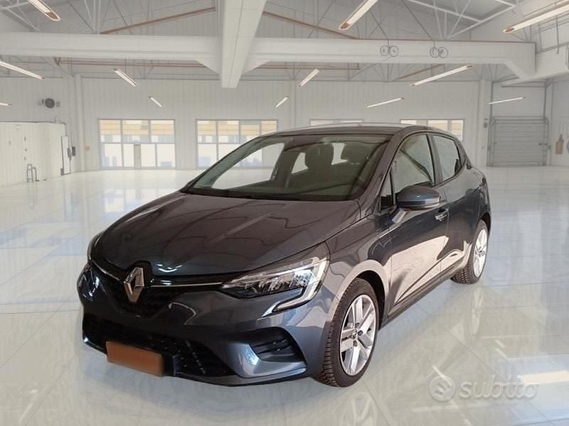 Usata Renault Clio V Business 91 CV (66 kW) 2022 Grigio Berlina