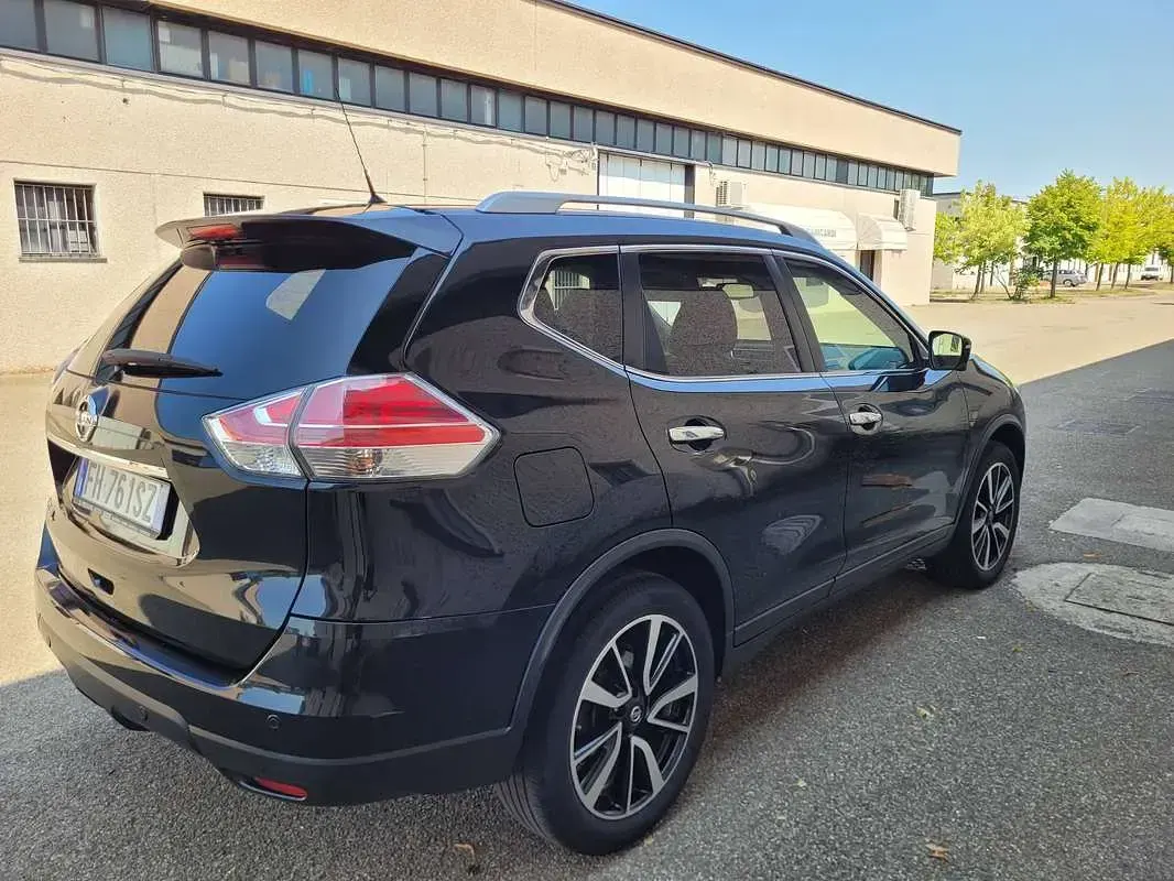 Usata Nissan X-Trail 131 CV (96 kW) 2017 Nero SUV