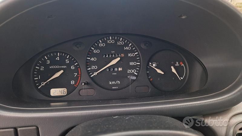 Usata Nissan Micra 1997 Verde Utilitaria