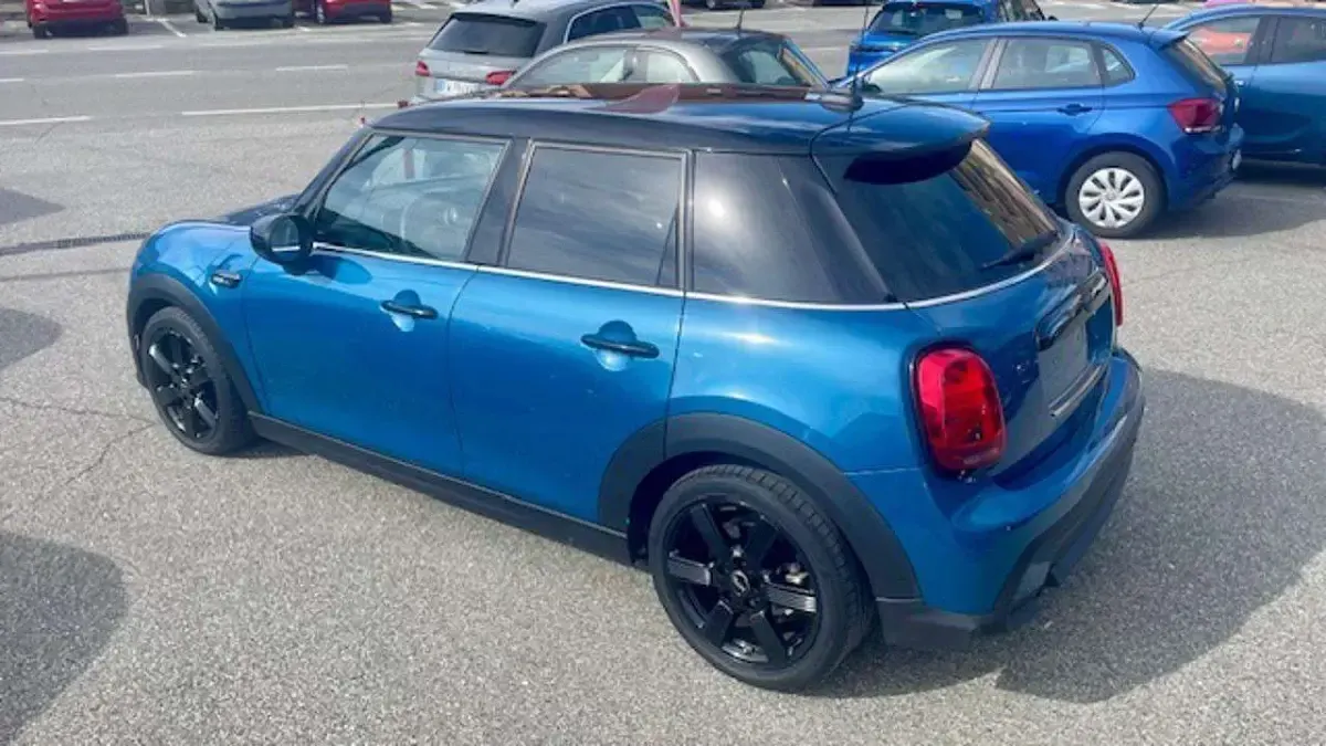 Usata Mini Cooper 136 CV (100 kW) 2023 Blu Utilitaria