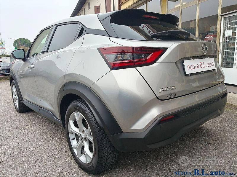 Usata Nissan Juke Enigma 114 CV (83 kW) 2021 Grigio SUV