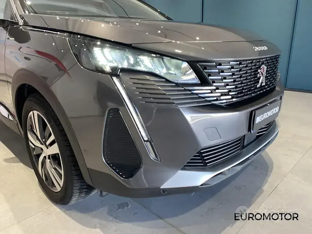 Usata Peugeot 3008 Active 225 CV (165 kW) 2022 Grigio SUV