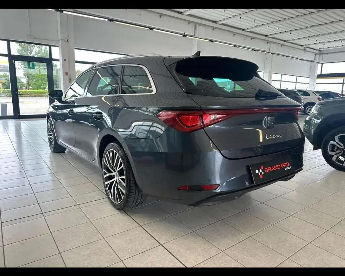Usata Seat Leon XCELLENCE 150 CV (110 kW) 2021 Grigio Station wagon