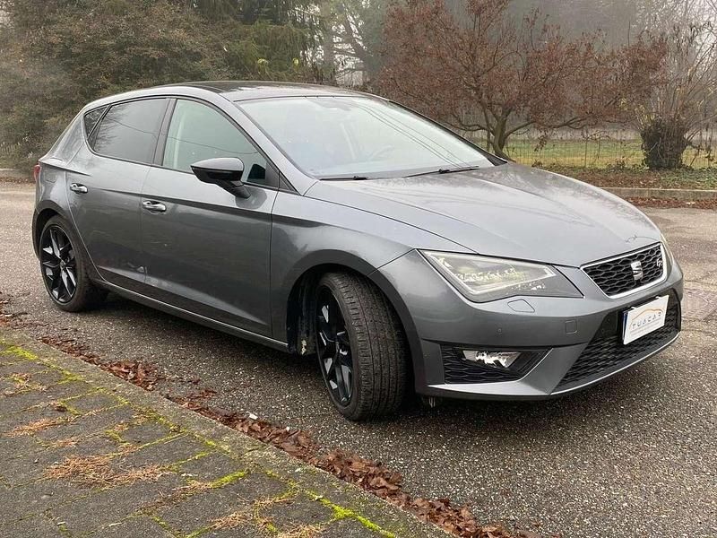 Usata Seat Leon FR 184 CV (135 kW) 2014 Grigio Berlina