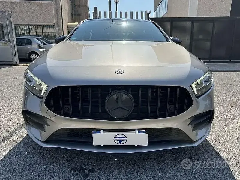 Usata Mercedes A220 Premium 190 CV (139 kW) 2019 Grigio Berlina