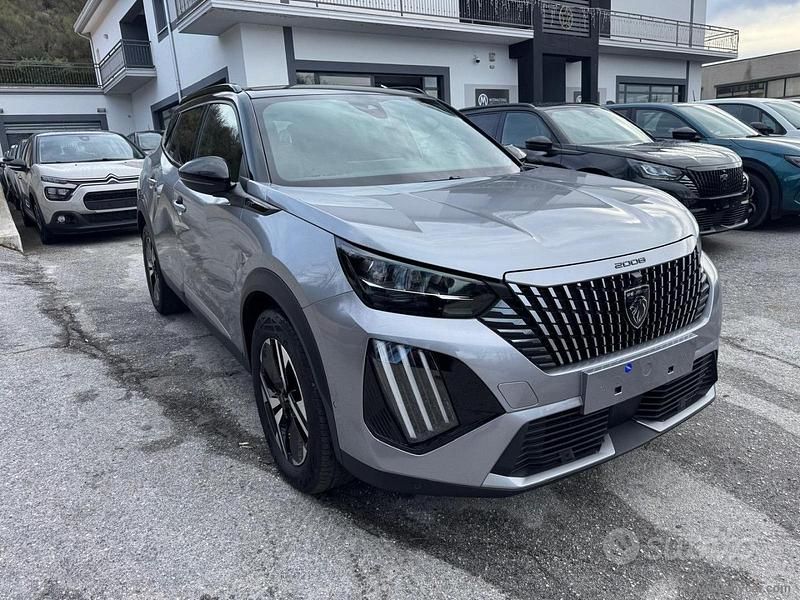 Usata Peugeot 2008 GT 136 CV (100 kW) 2024 Grigio SUV