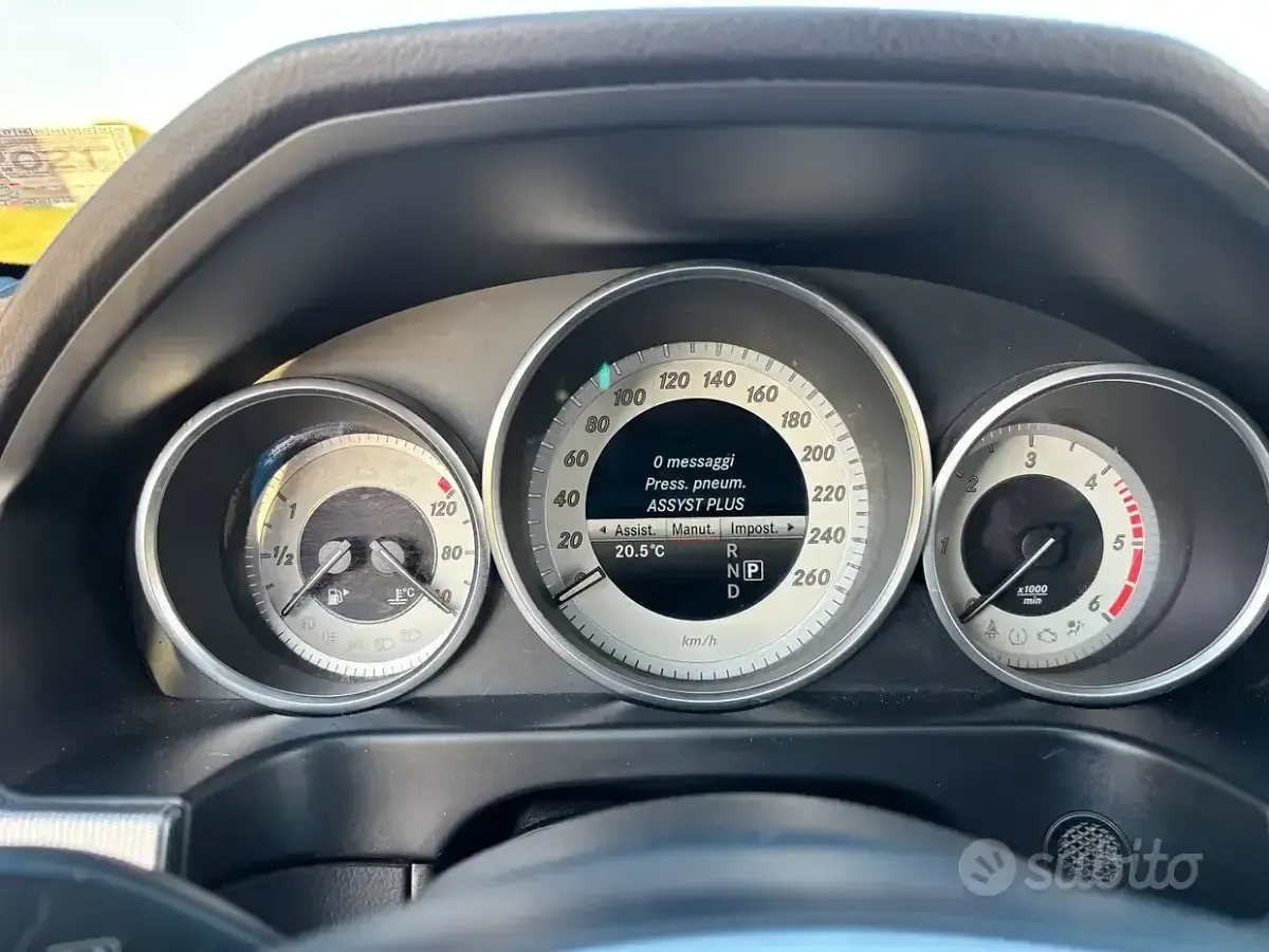 Usata Mercedes E300 231 CV (169 kW) 2015 Bianco Station wagon