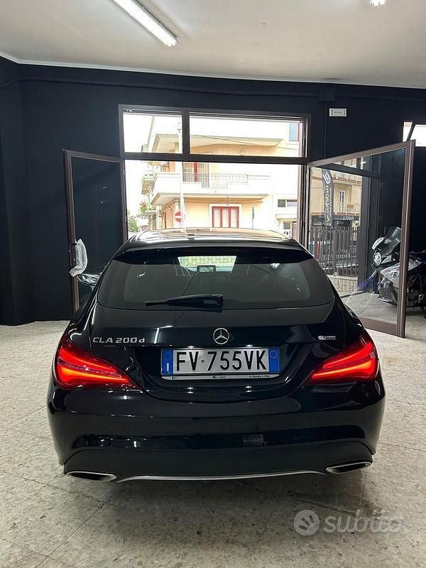 Usata Mercedes CLA200 Executive 136 CV (100 kW) 2019 Nero Station wagon