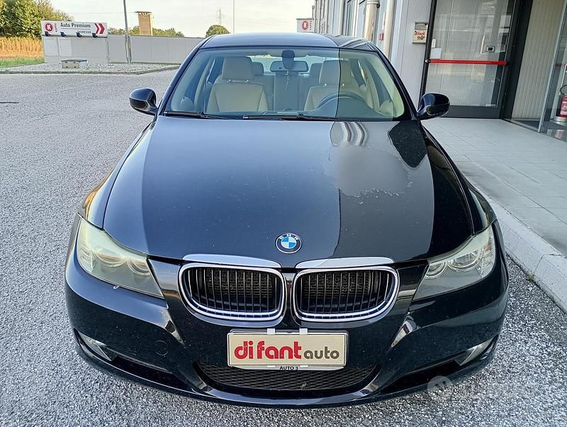 Usata BMW 320 177 CV (130 kW) 2009 Nero Berlina